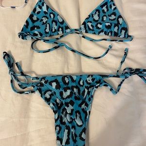 Blue Leopard print bikini size:S NEVER WORN